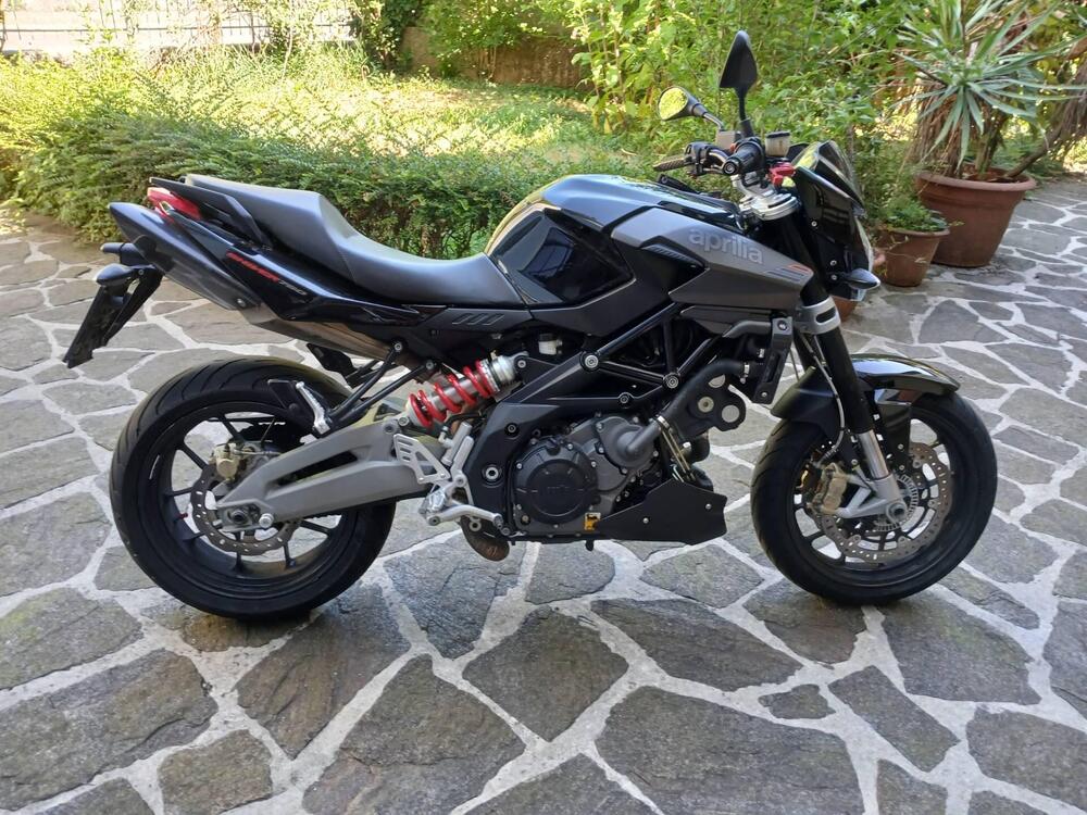 Aprilia Shiver 750 ABS (2010 - 17) (2)