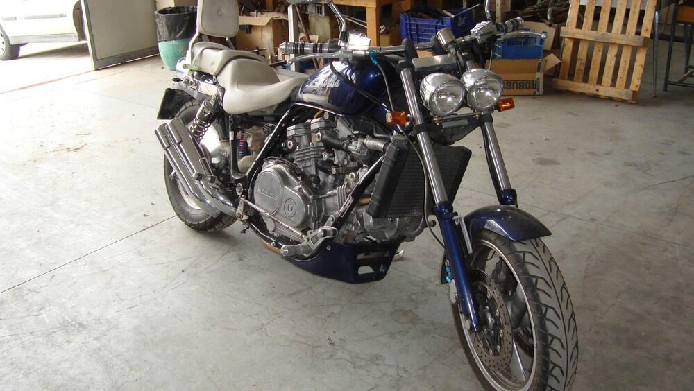 Honda VF (2)