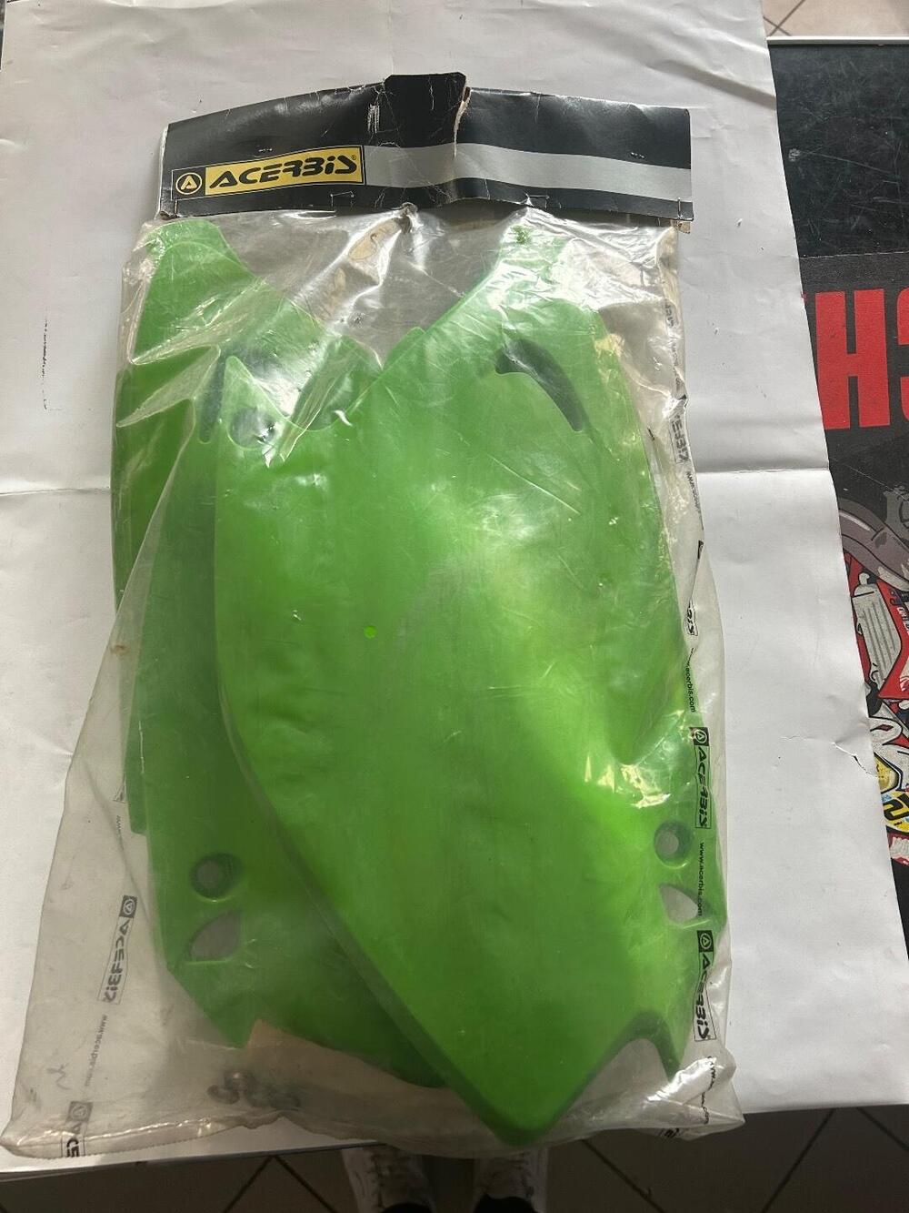 Fianchetti laterali per Kawasaki Acerbis