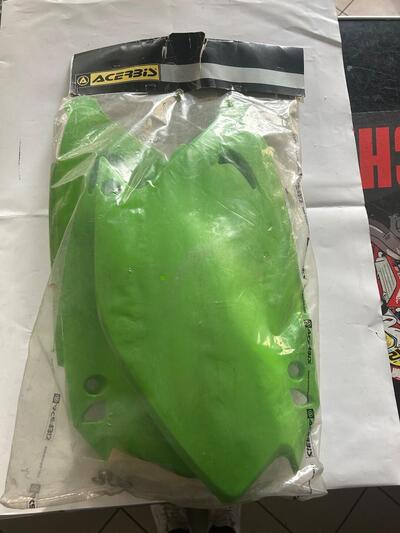 Fianchetti laterali per Kawasaki Acerbis