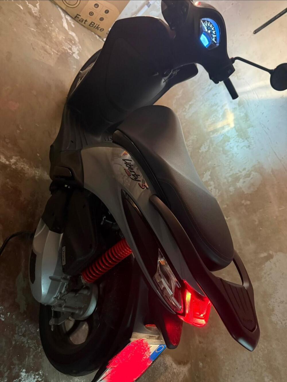 Piaggio Liberty 125 3V S ABS (2021 - 24) (8)