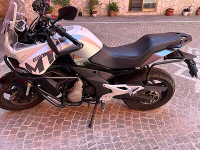 CFMOTO 650MT (2021 - 24) usata