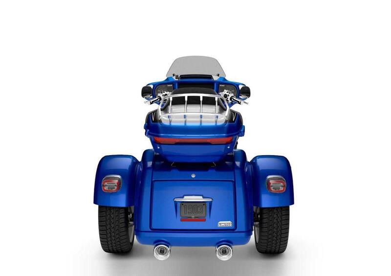 Harley-Davidson CVO - Custom Vehicle Operations CVO Street Glide 3 Limited (2026) (2)