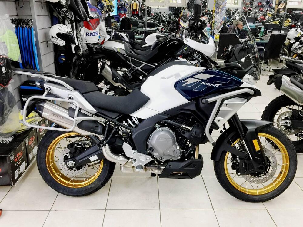 CFMOTO 700MT Adventure (2025 - 26)