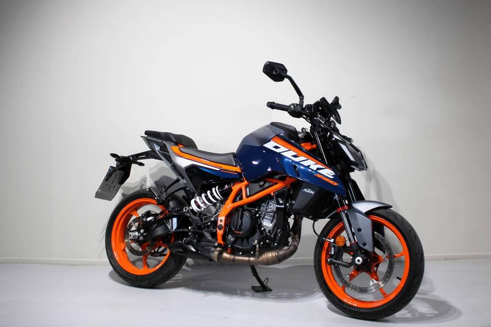 KTM 390 Duke (2024 - 25) (2)