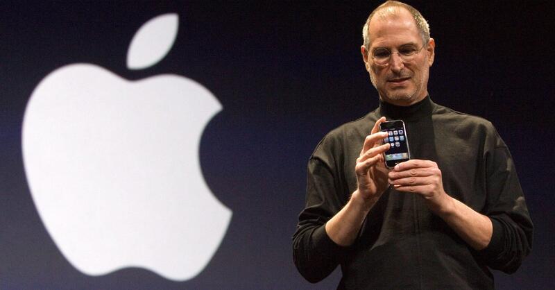 Steve Jobs, all'asta un documento firmato di suo pugno: vale pi&ugrave; dell'auto che ha venduto