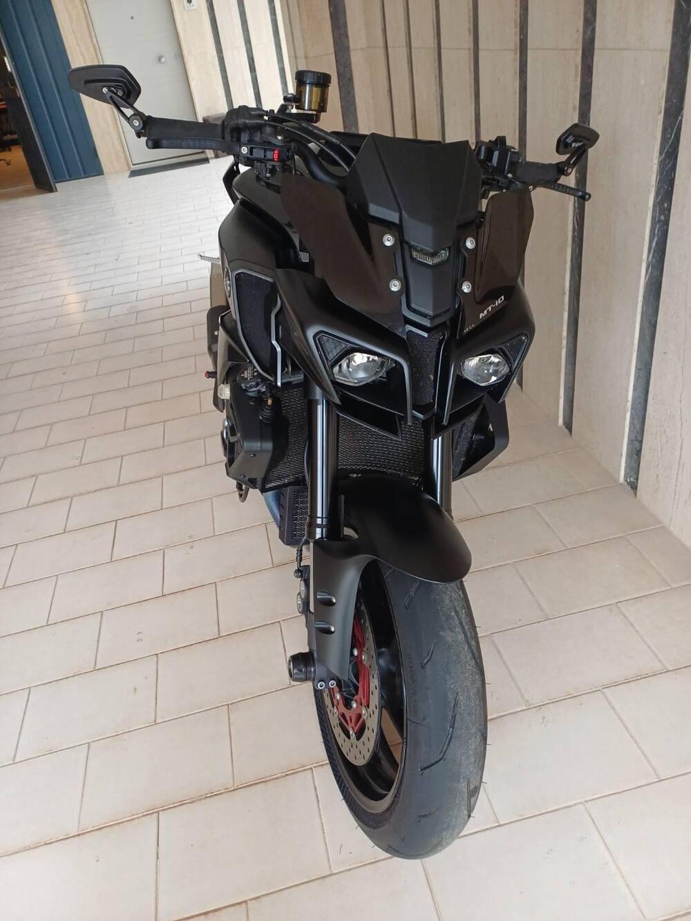 Yamaha MT-10 (2017 - 20) (8)