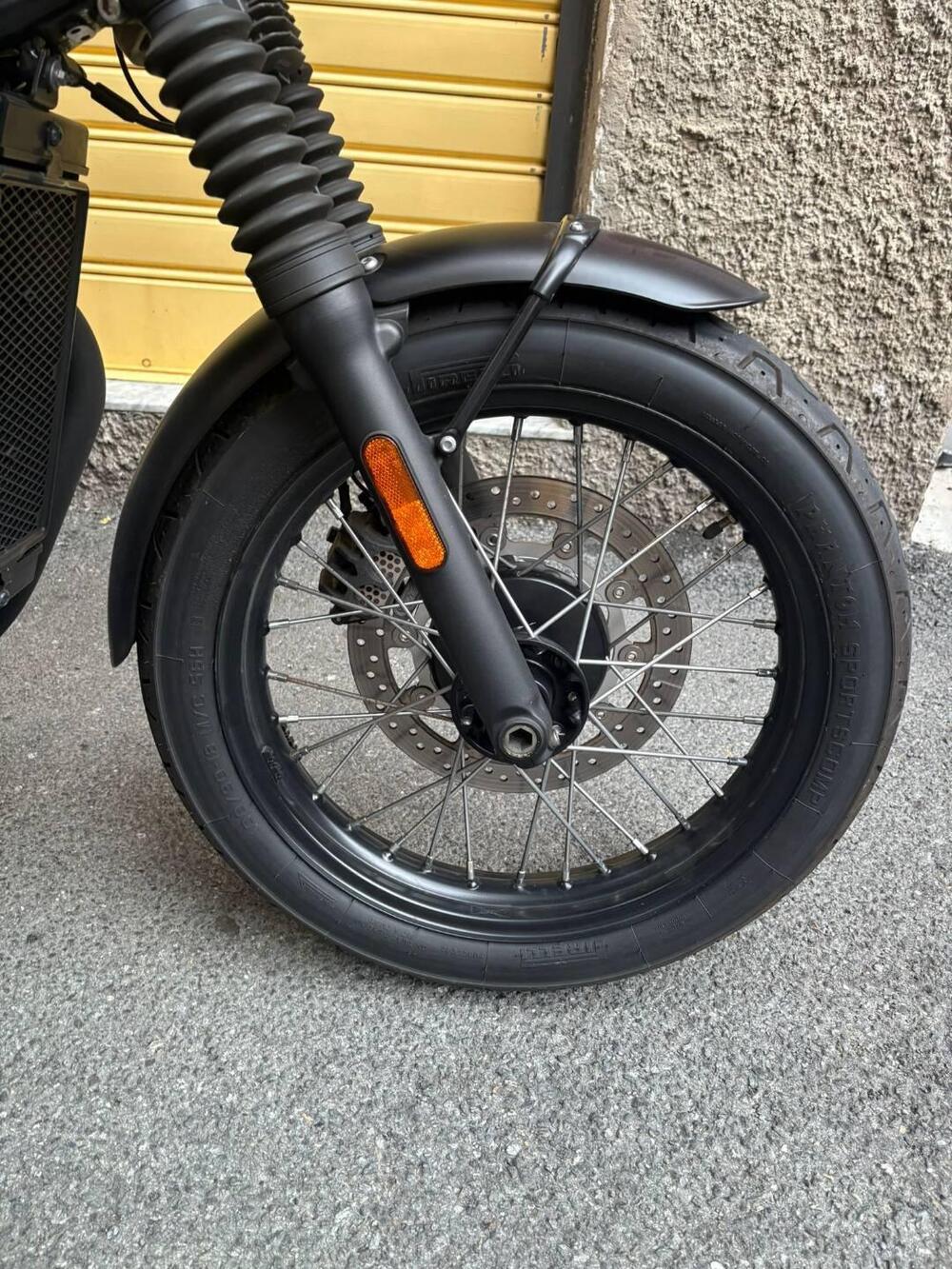 Triumph Bonneville T100 Black (2017 - 20) (3)