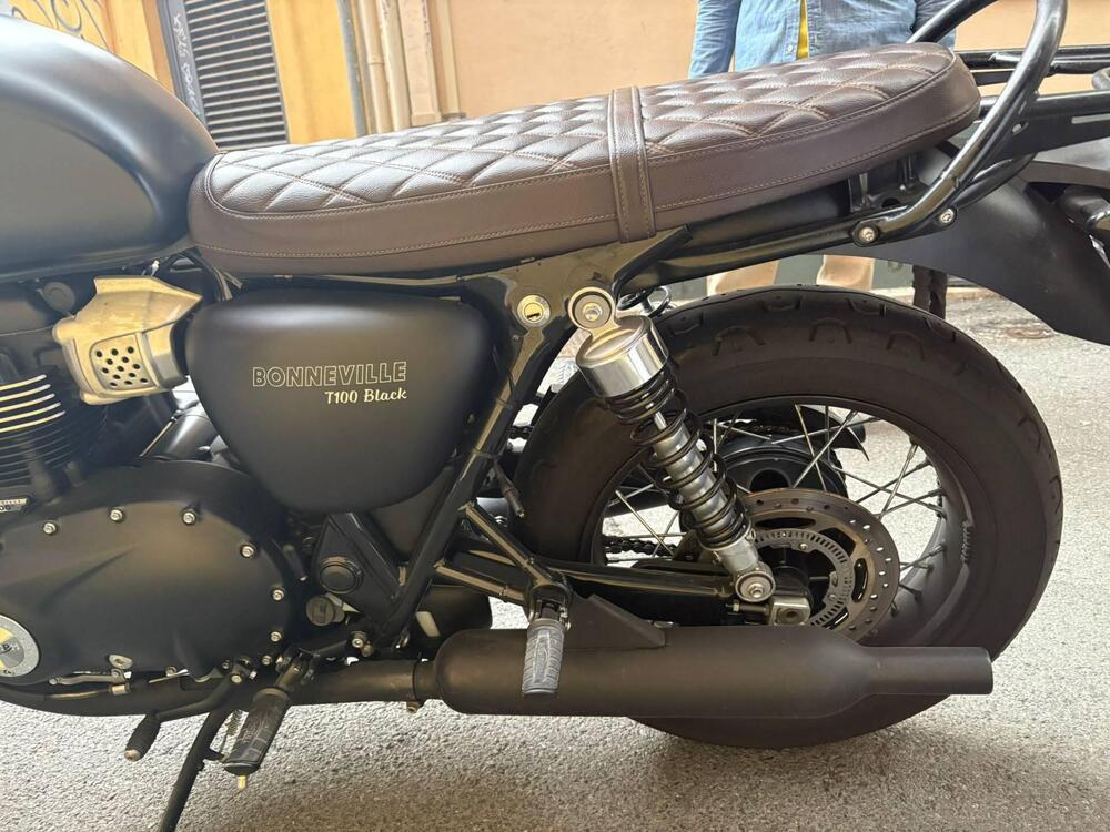 Triumph Bonneville T100 Black (2017 - 20) (4)
