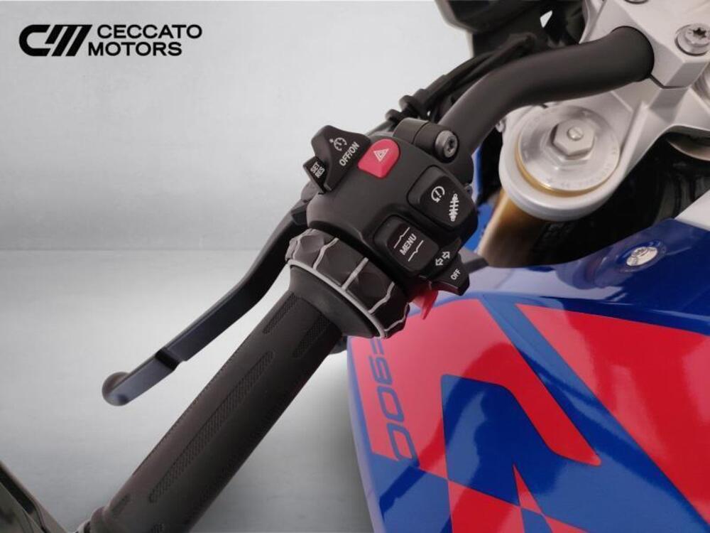 Bmw F 900 R (2025 - 26) (9)