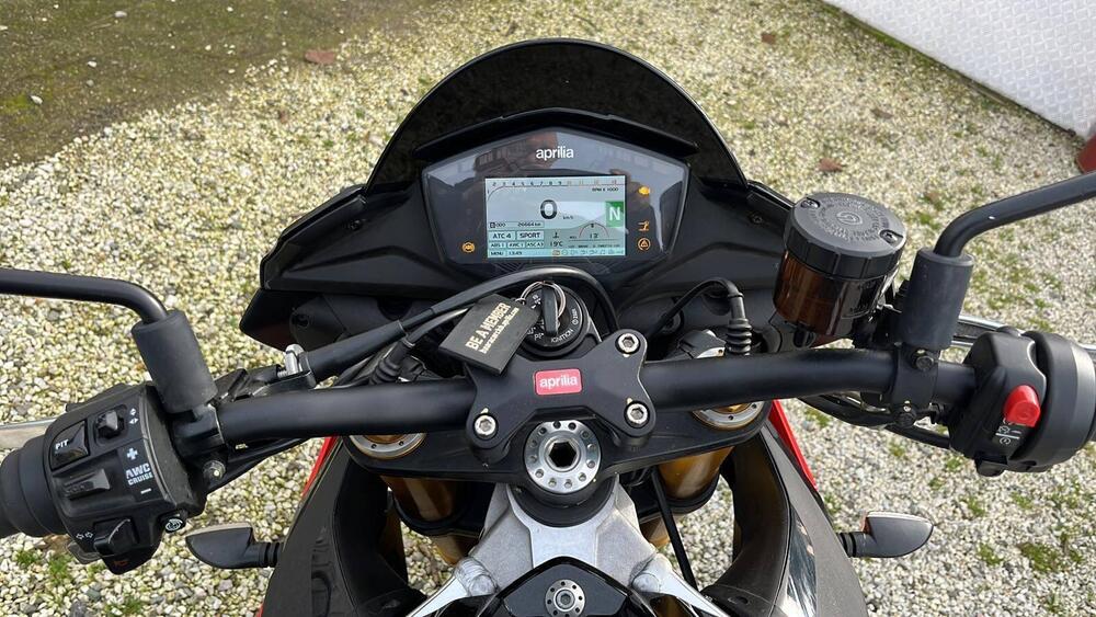 Aprilia Tuono V4 Factory (2019 - 20) (5)
