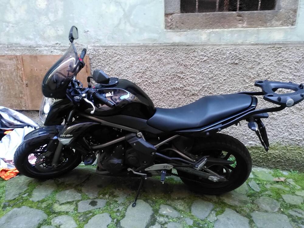 Kawasaki ER-6N (2009 - 11) (6)