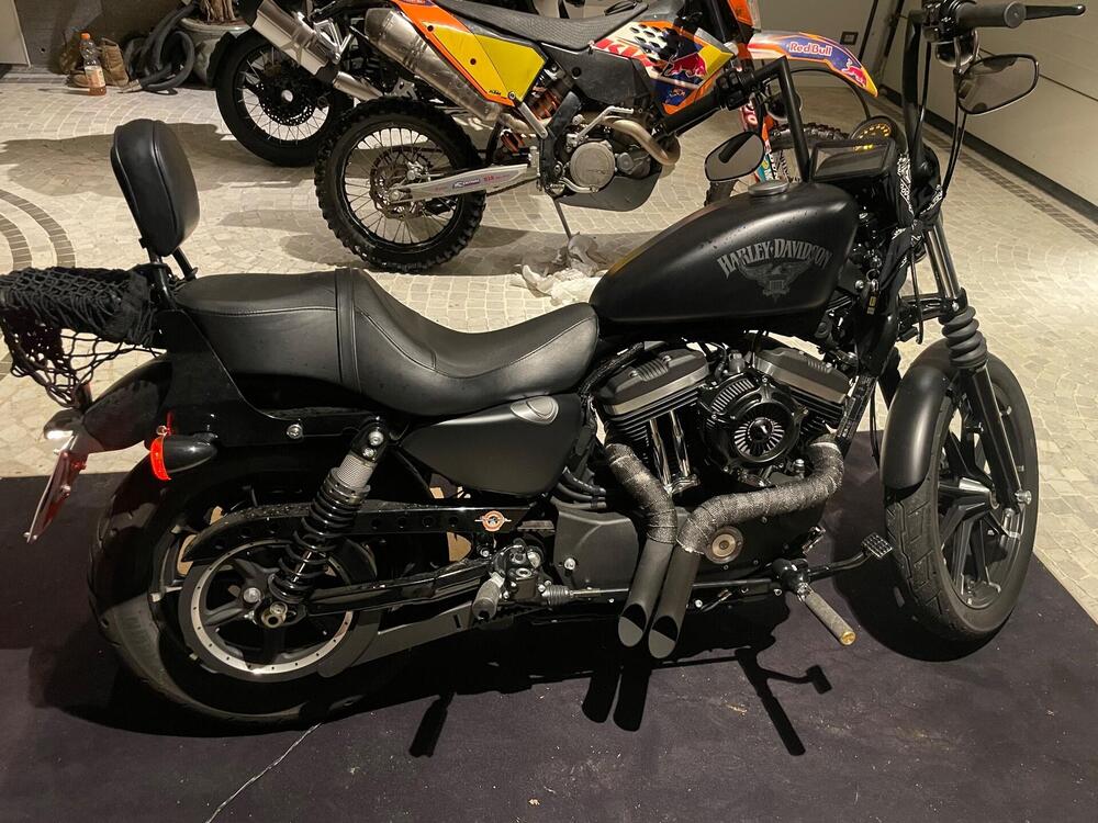 Harley-Davidson 883 Iron (2017 - 20) - XL 883N