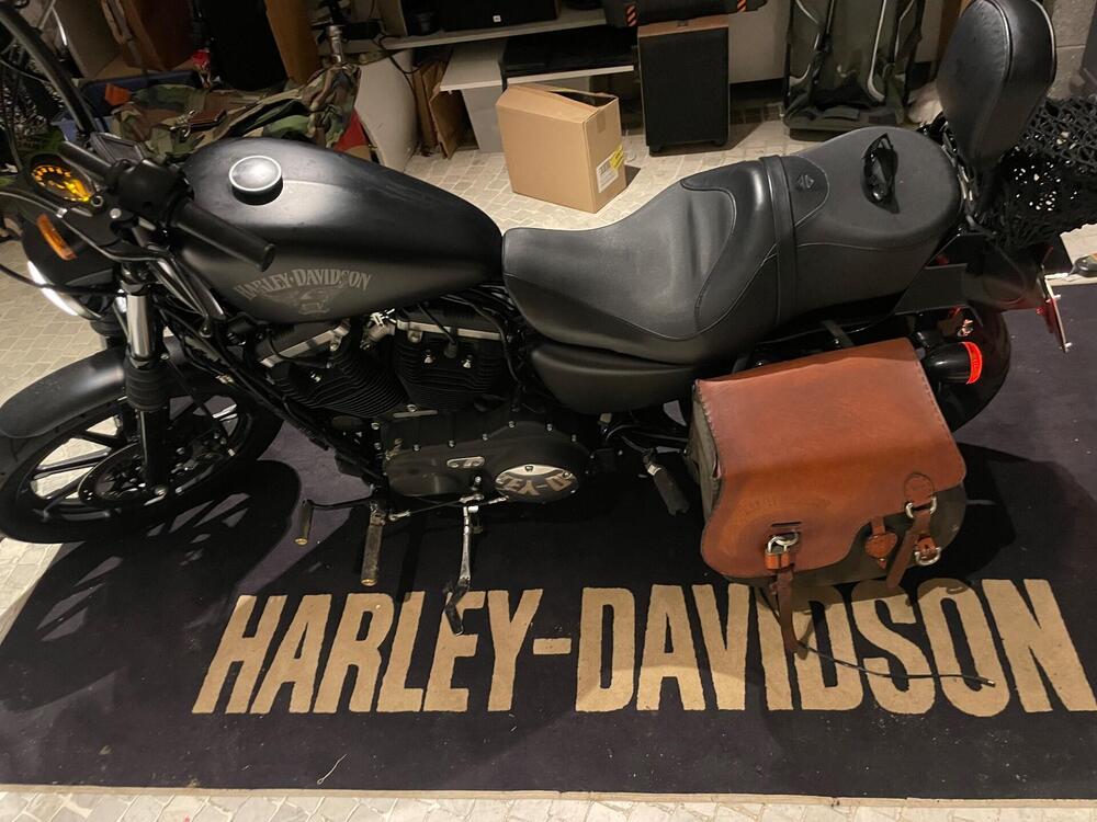 Harley-Davidson 883 Iron (2017 - 20) - XL 883N (5)