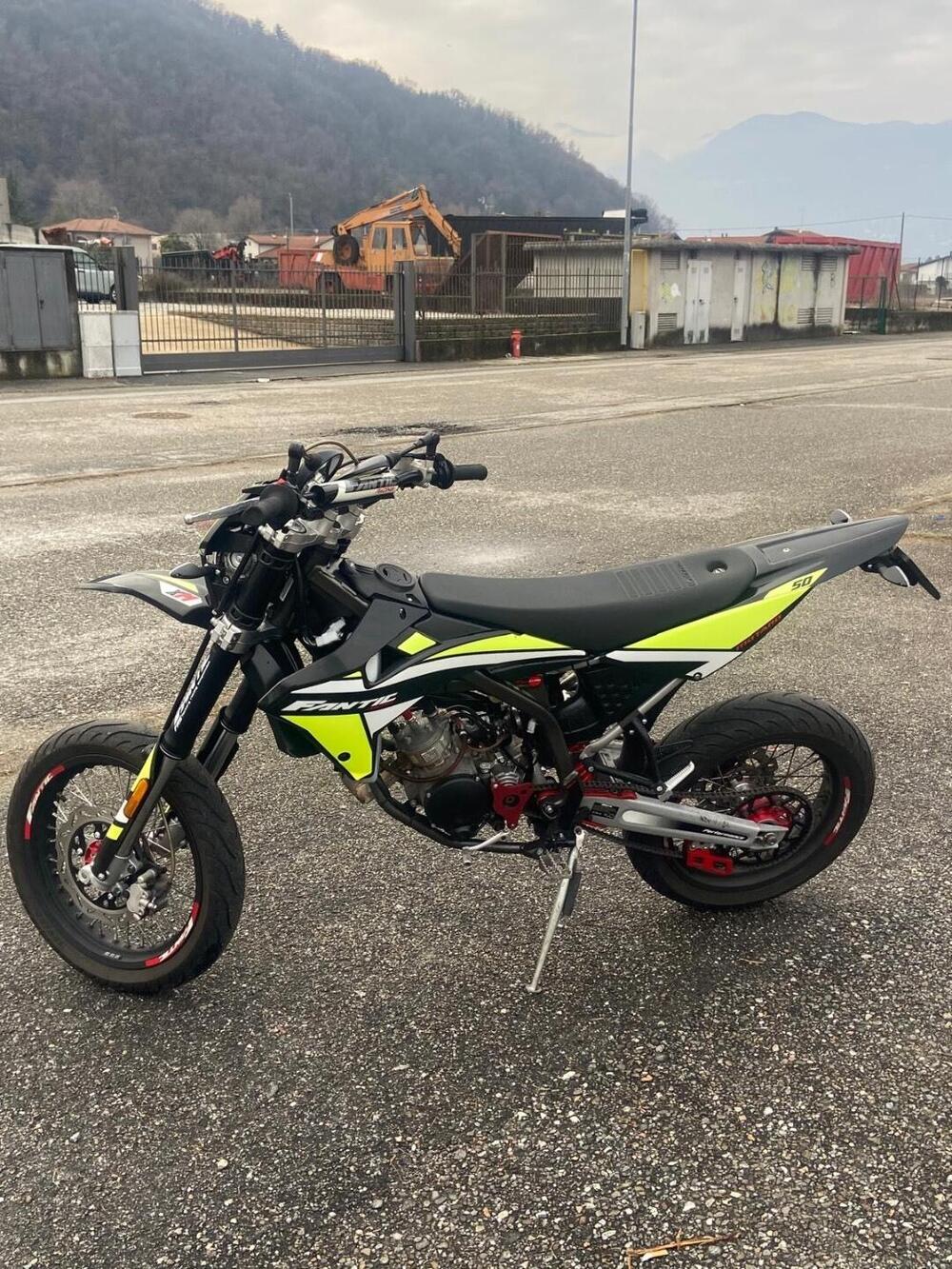 Fantic Motor XM 50 Motard Competition 2T (2021 - 22) (4)