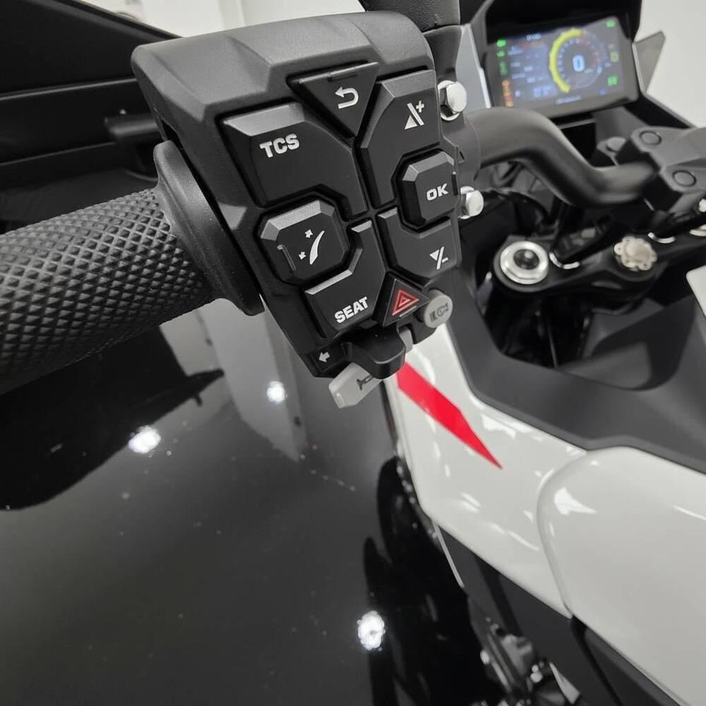 Zontes ZT703-F (2025 - 26) (8)