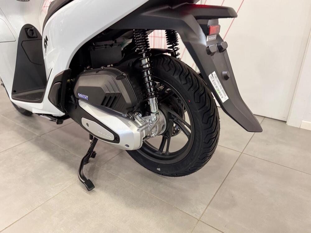 Honda SH 125 (2026) (15)