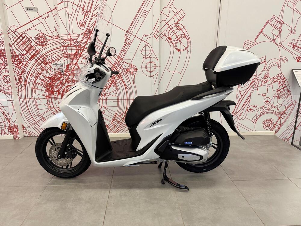 Honda SH 125 (2026) (4)