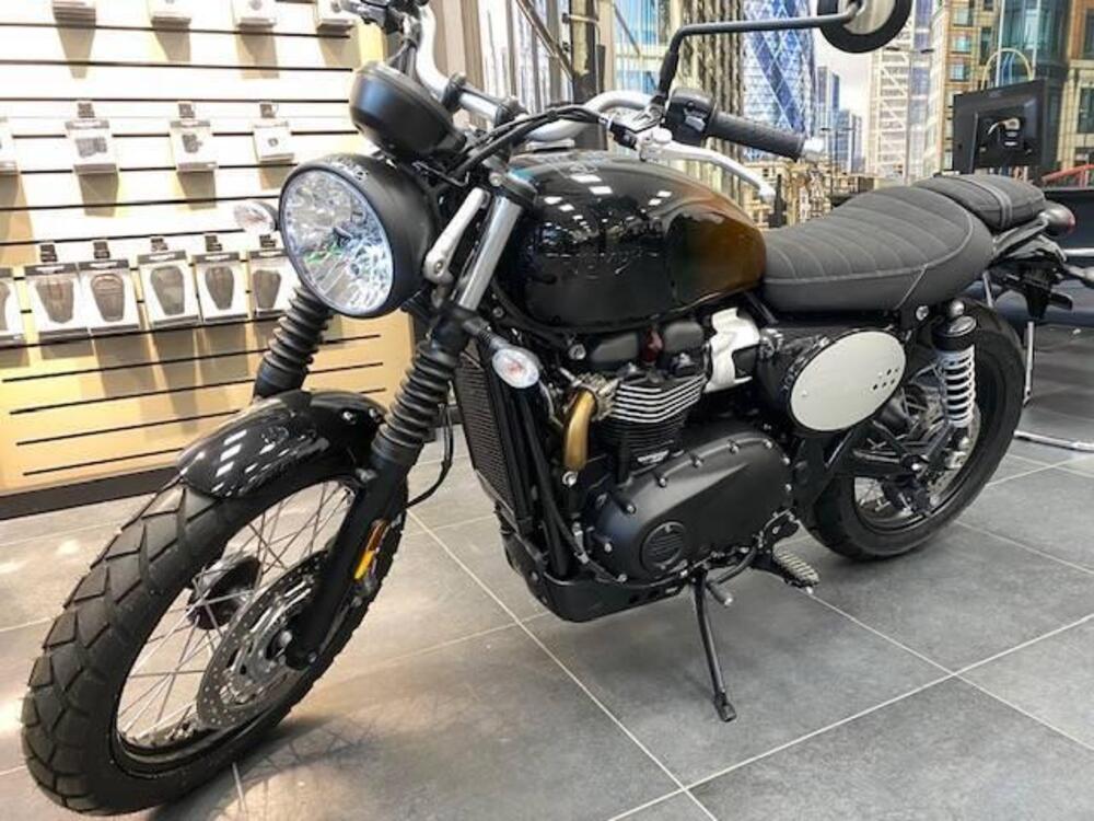 Triumph Scrambler 900 Stealth Edition (2024) (4)