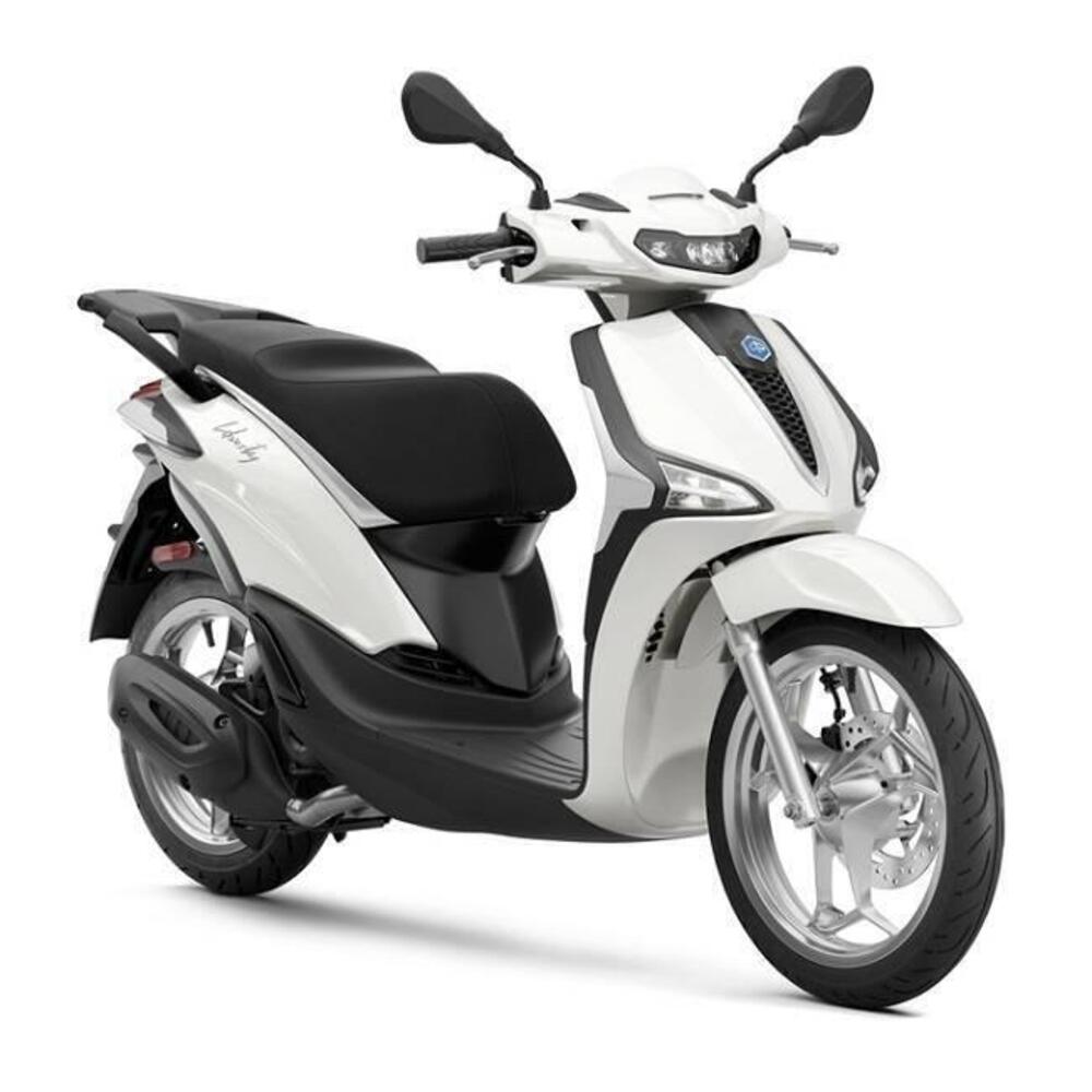 Piaggio Liberty 50 RST (2025 - 26) (2)
