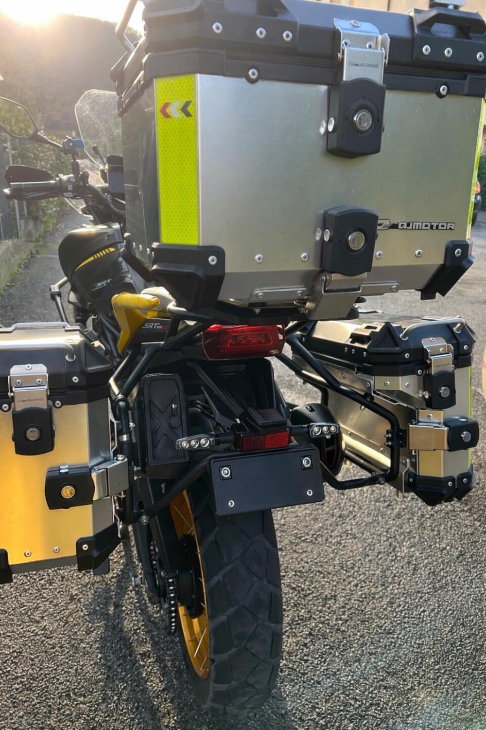 QJ Motor SRT 800 SX (2024 - 25) (2)