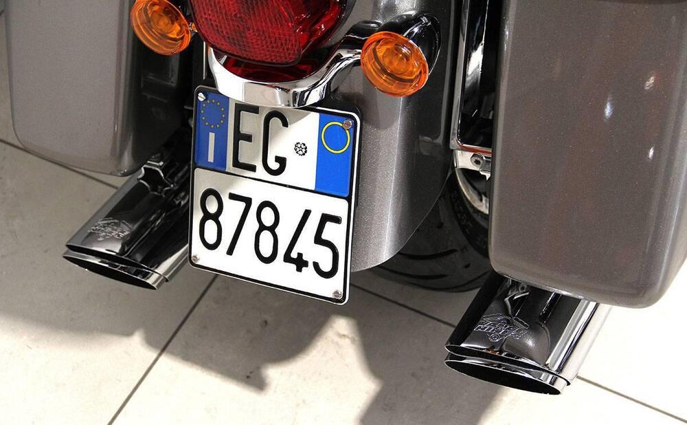 Harley-Davidson 1690 Road Glide Ultra (2015 - 16) - FLRTU (6)