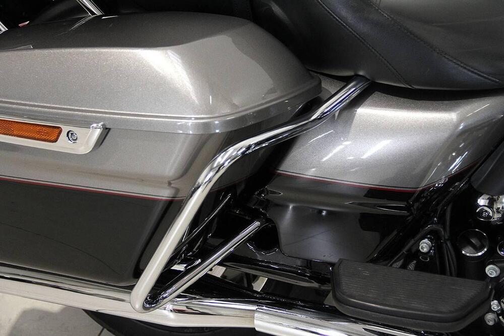 Harley-Davidson 1690 Road Glide Ultra (2015 - 16) - FLRTU (11)