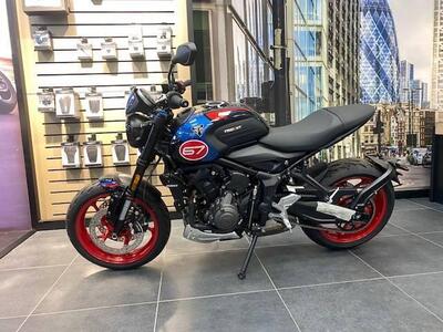 Triumph Trident 660 Triple Tribute Edition (2025 - 26) nuova