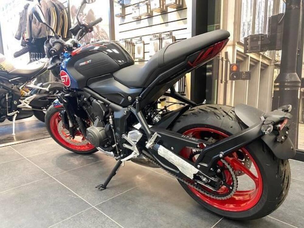 Triumph Trident 660 Triple Tribute Edition (2025 - 26) (3)