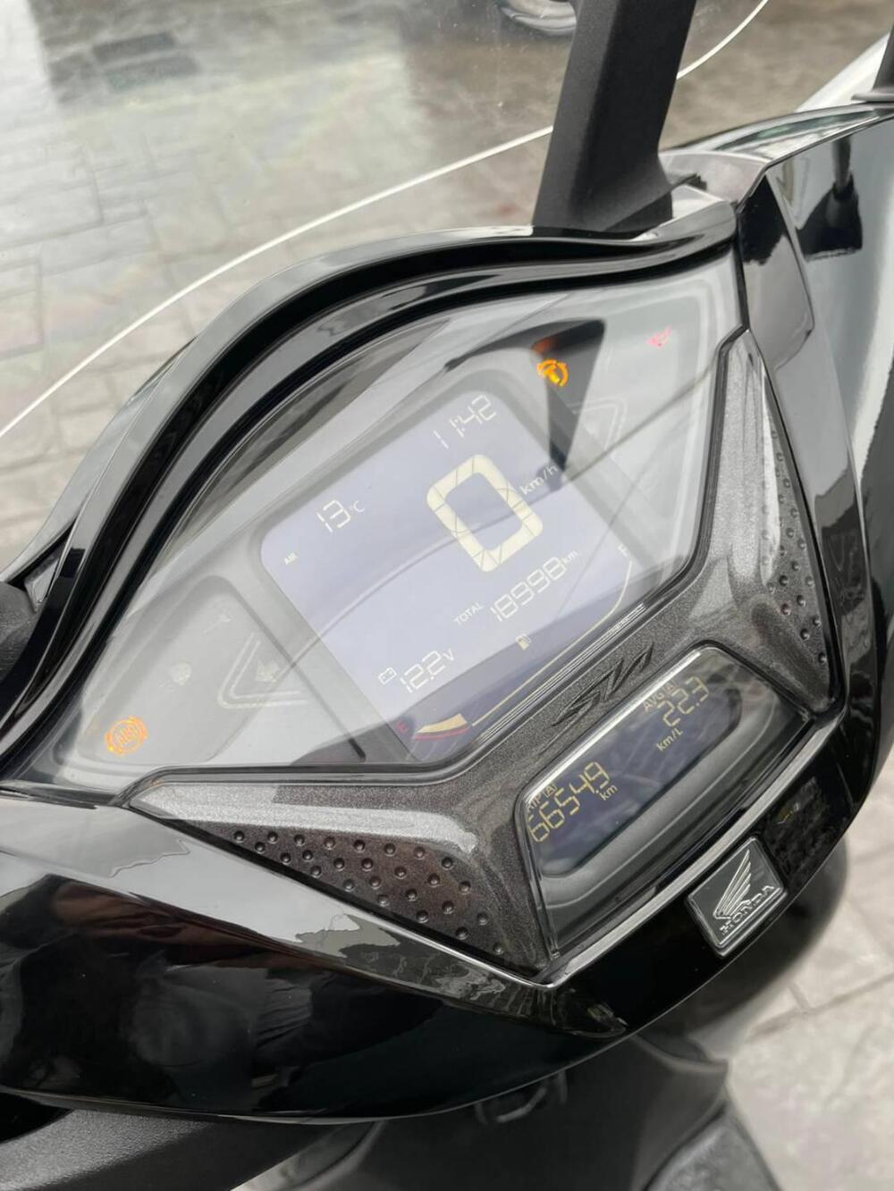 Honda SH 350 (2021 - 24) (2)