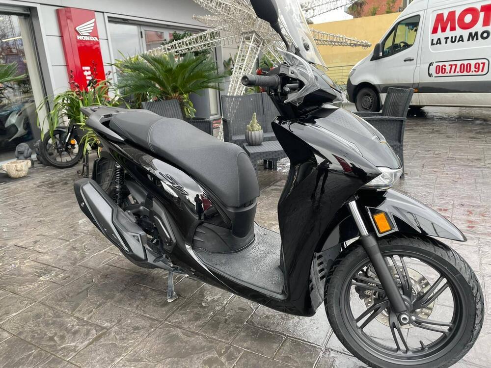 Honda SH 350 (2021 - 24) (3)