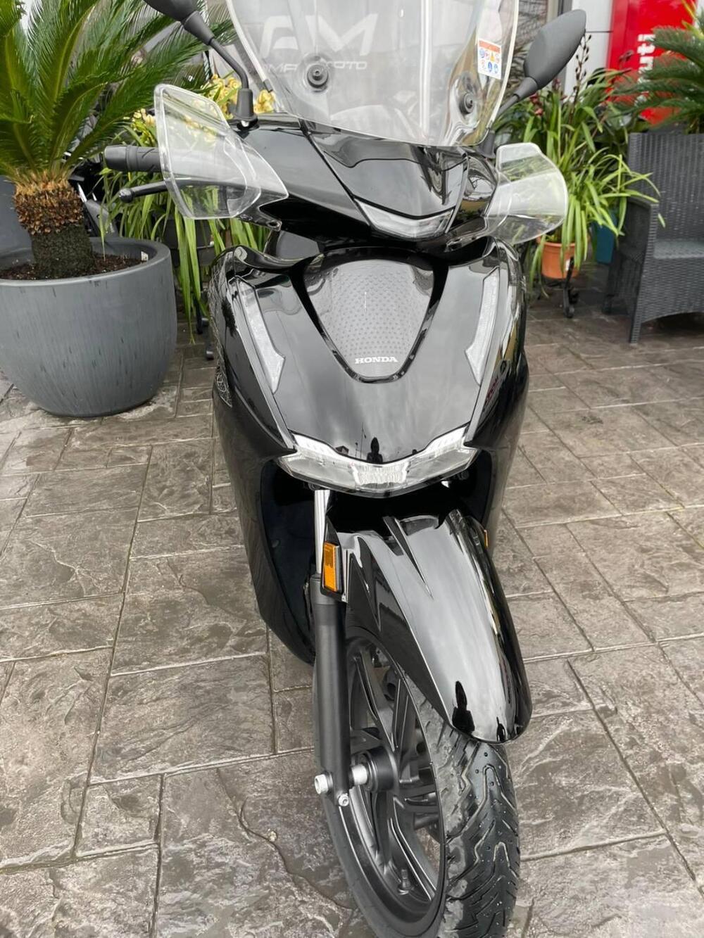 Honda SH 350 (2021 - 24) (4)