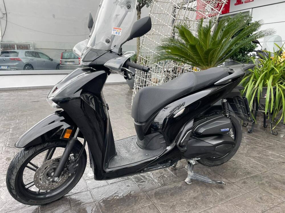 Honda SH 350 (2021 - 24) (6)