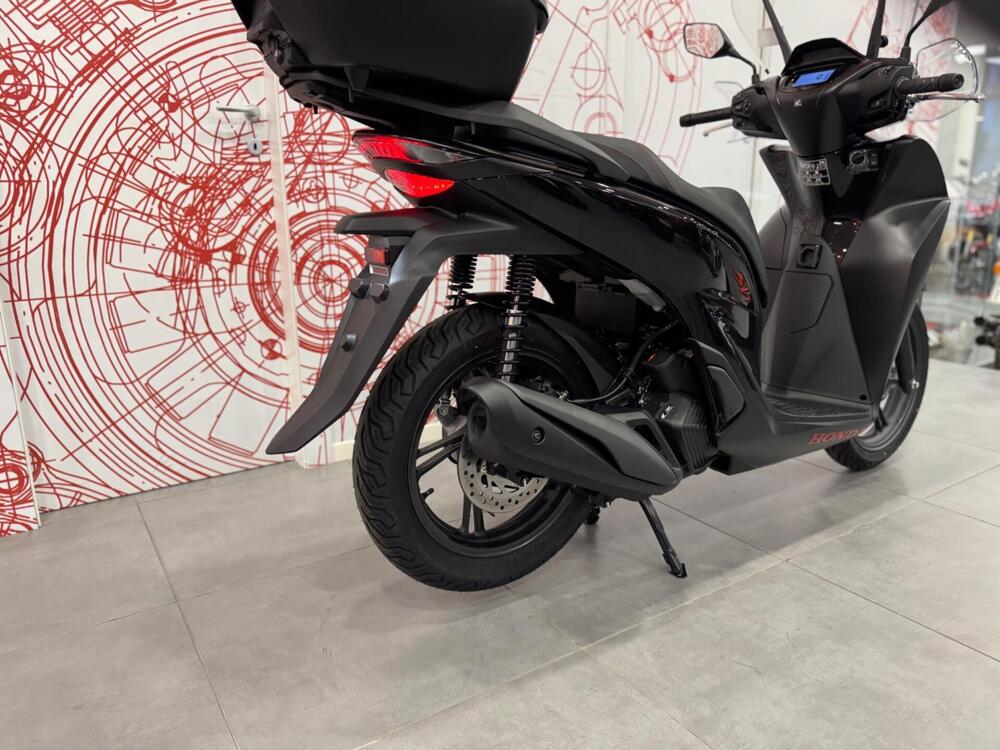 Honda SH 125 Sport (2026) (11)