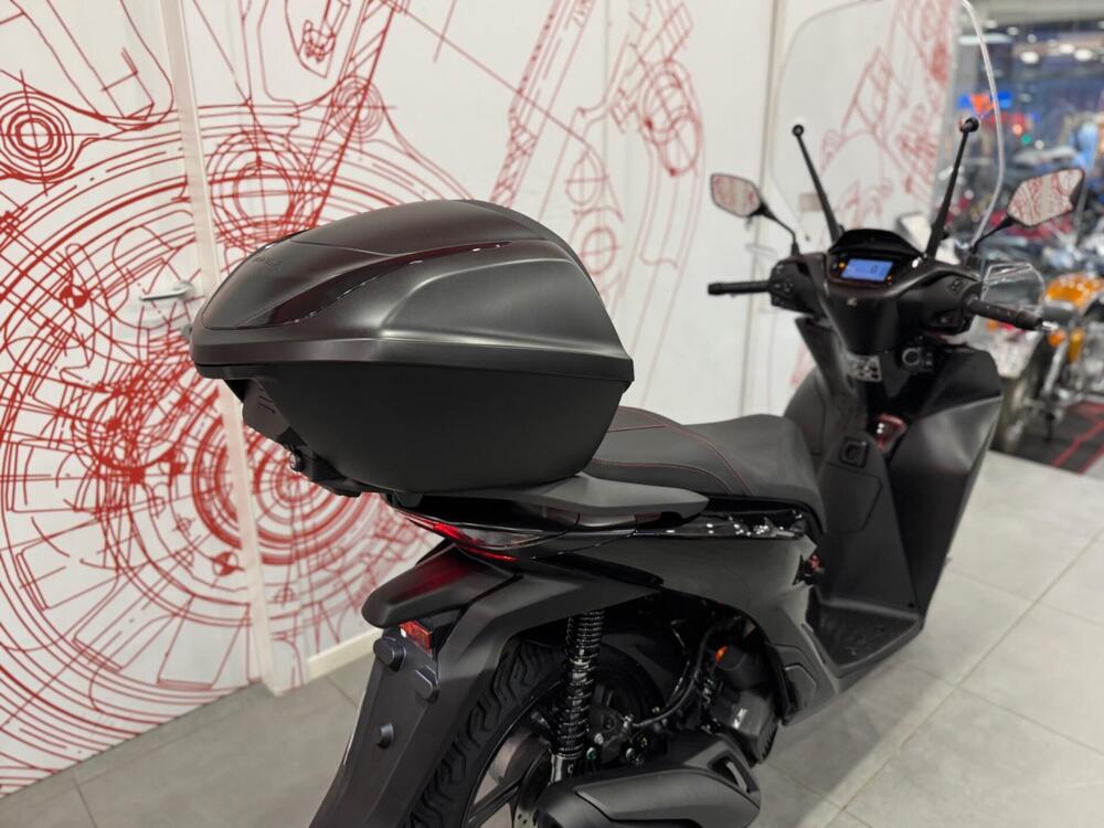 Honda SH 125 Sport (2026) (12)