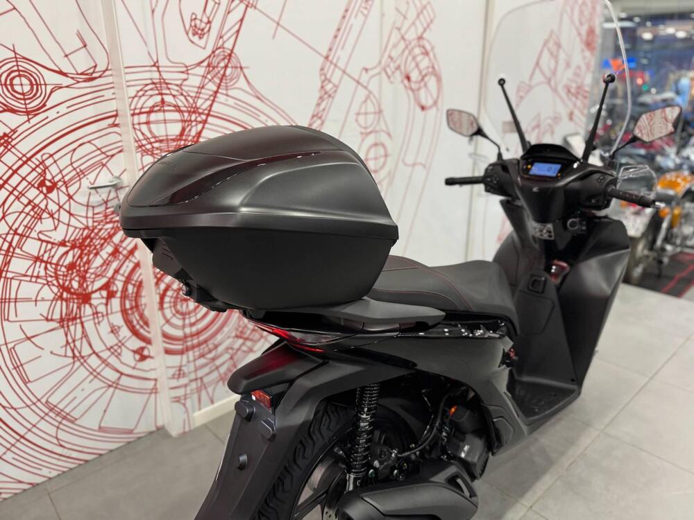 Honda SH 125 Sport (2026) (12)