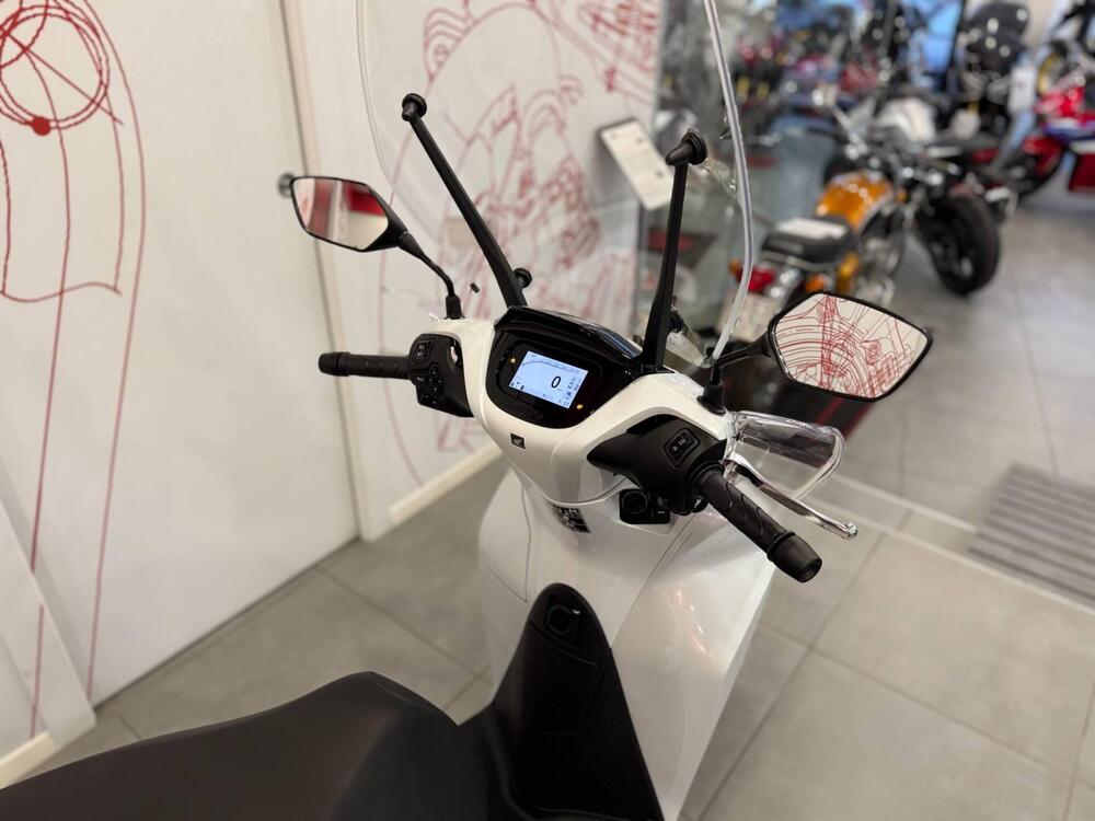 Honda SH 125 (2026) (10)