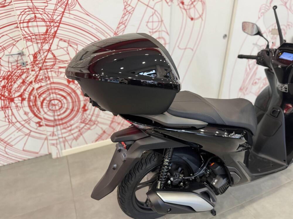 Honda SH 125 (2026) (12)