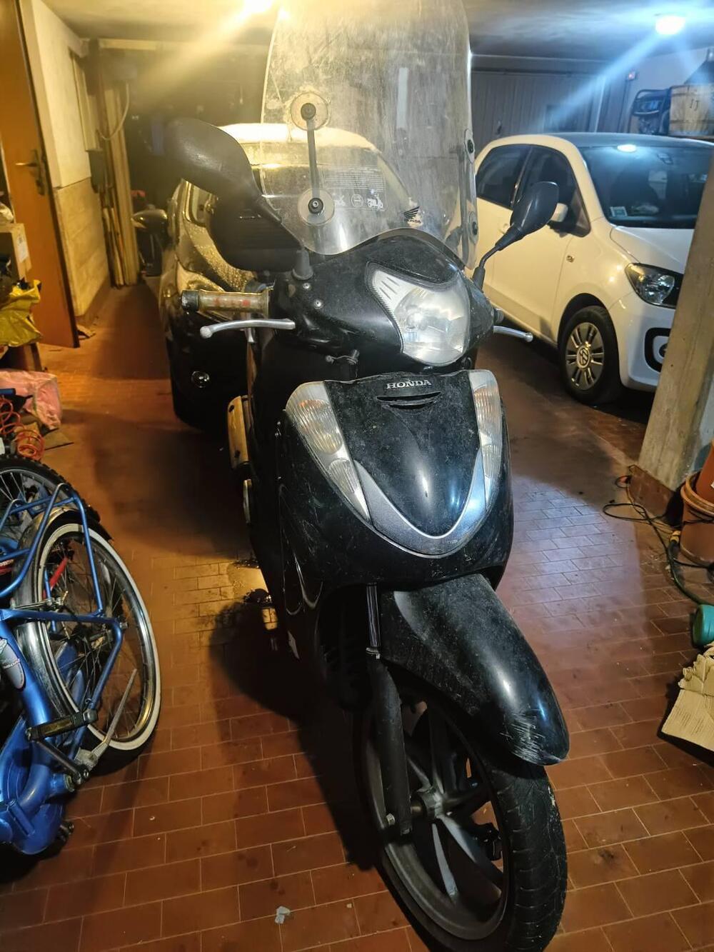 Honda SH 300 i (2006 - 10) (2)