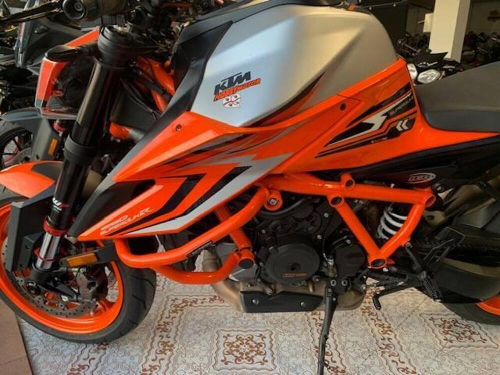 KTM 1290 Super Duke R (2022 - 23) (6)