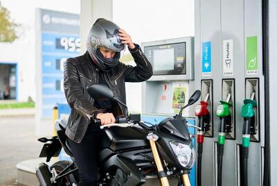 Aumento dei carburanti: il Diesel supera la Verde