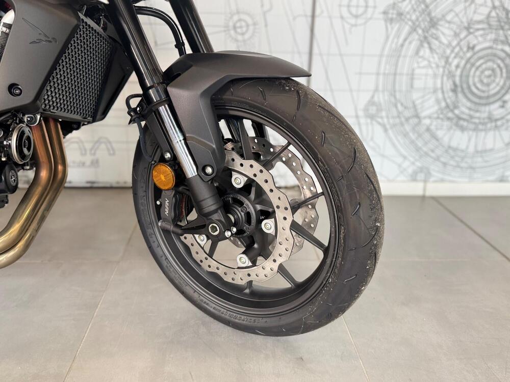 Honda CB 750 Hornet (2025) (7)