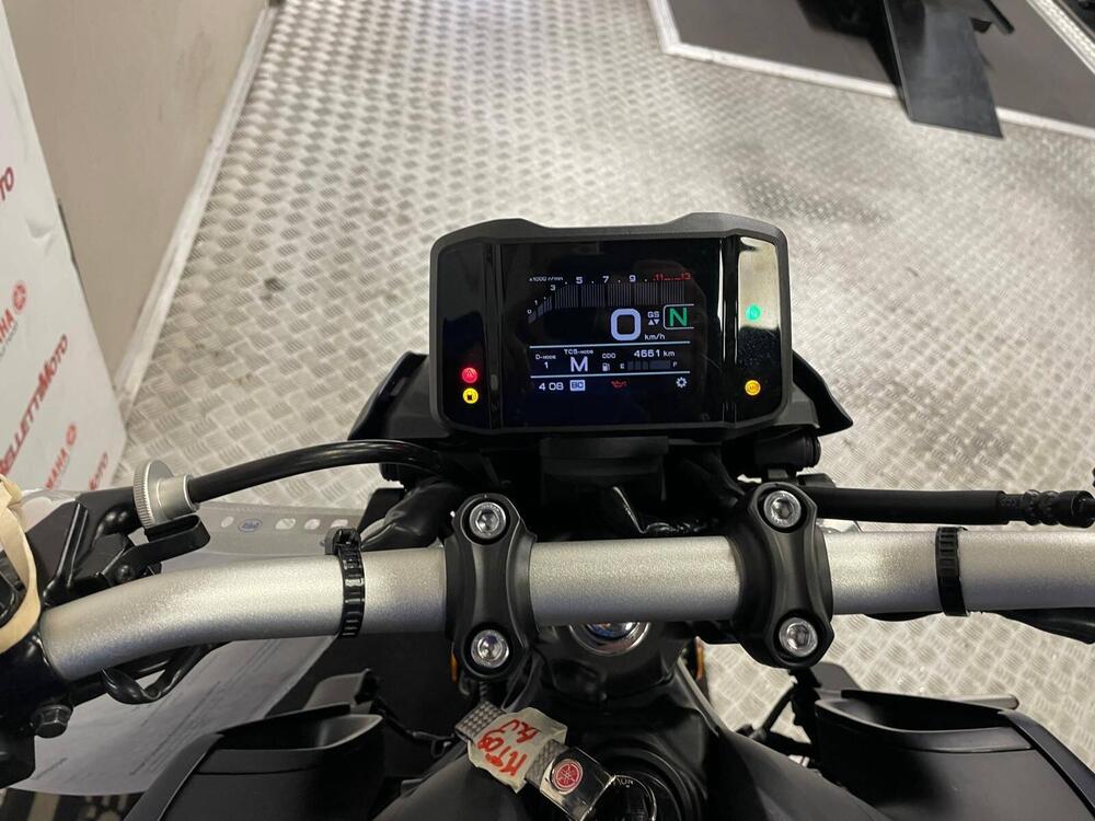 Yamaha MT-09 (2021 - 23) (5)