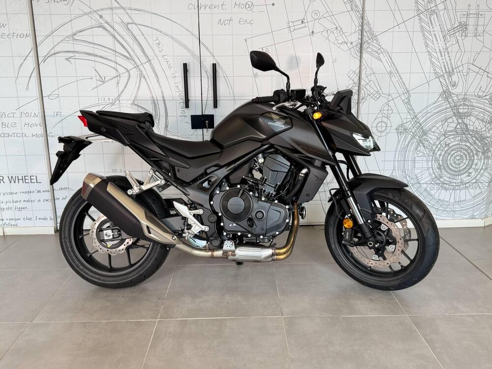 Honda CB 750 Hornet (2025)