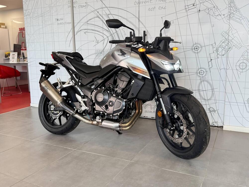 Honda CB 750 Hornet (2025) (2)