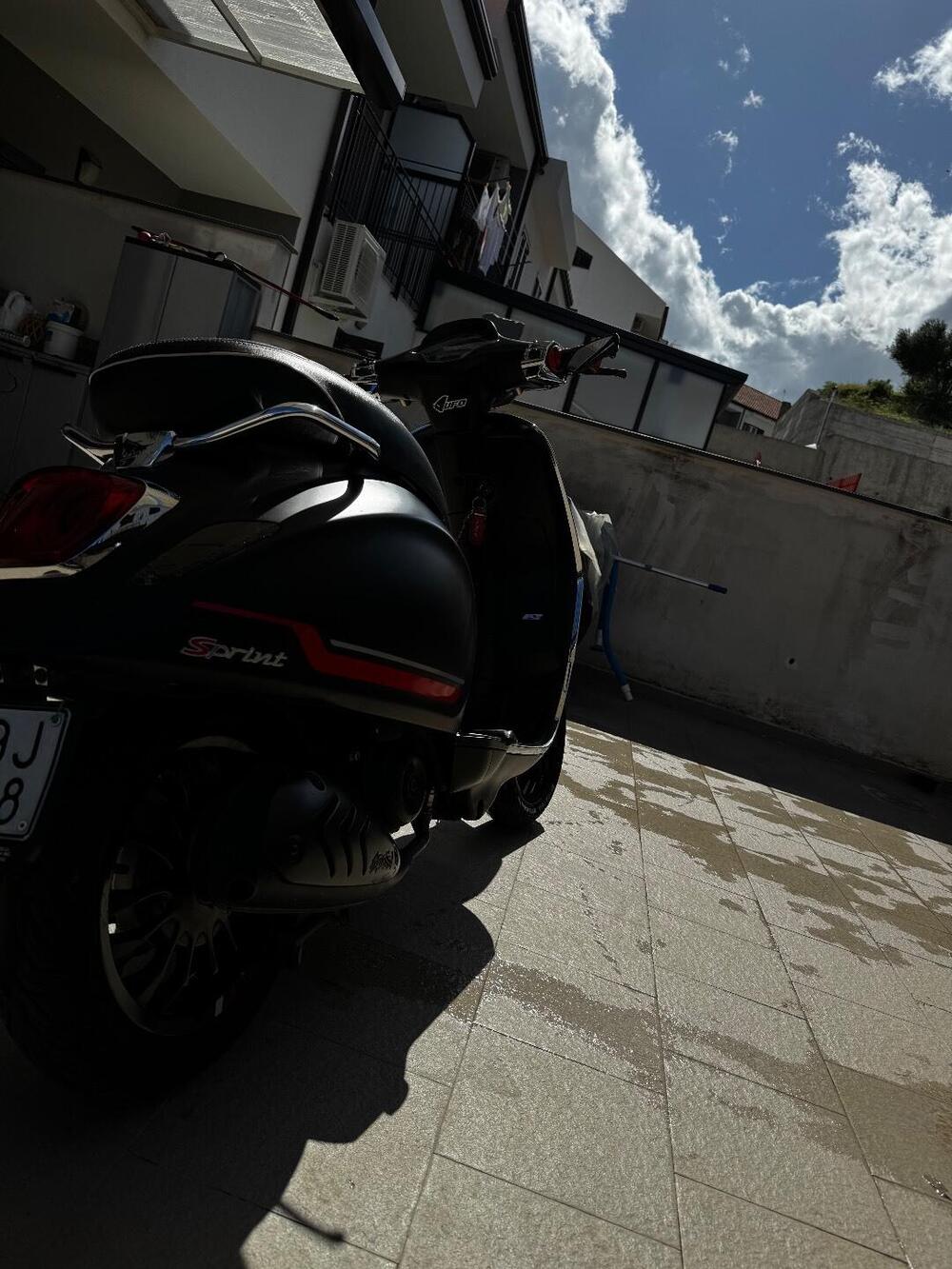 Vespa Sprint 50 Sport 4T 3V (2021 - 22) (4)