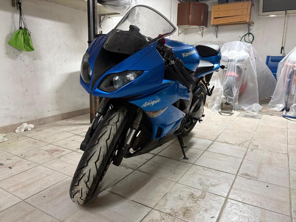 Kawasaki Ninja 600 ZX-6R (2009 - 16) (2)