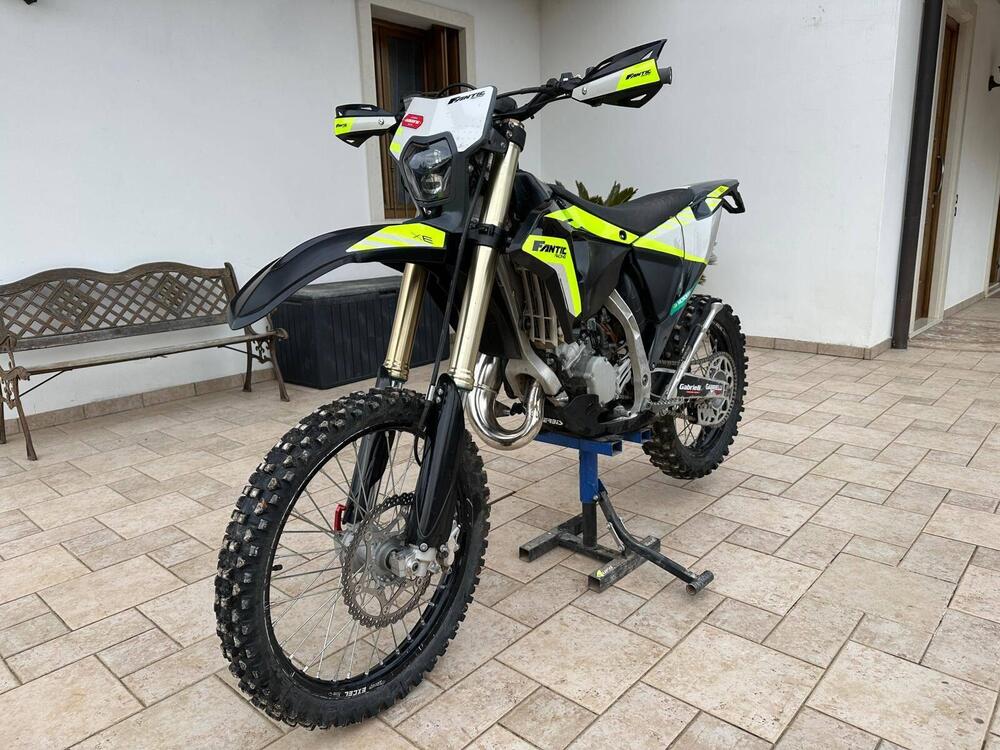 Fantic Motor XE 125 Black Edition (2024) (2)