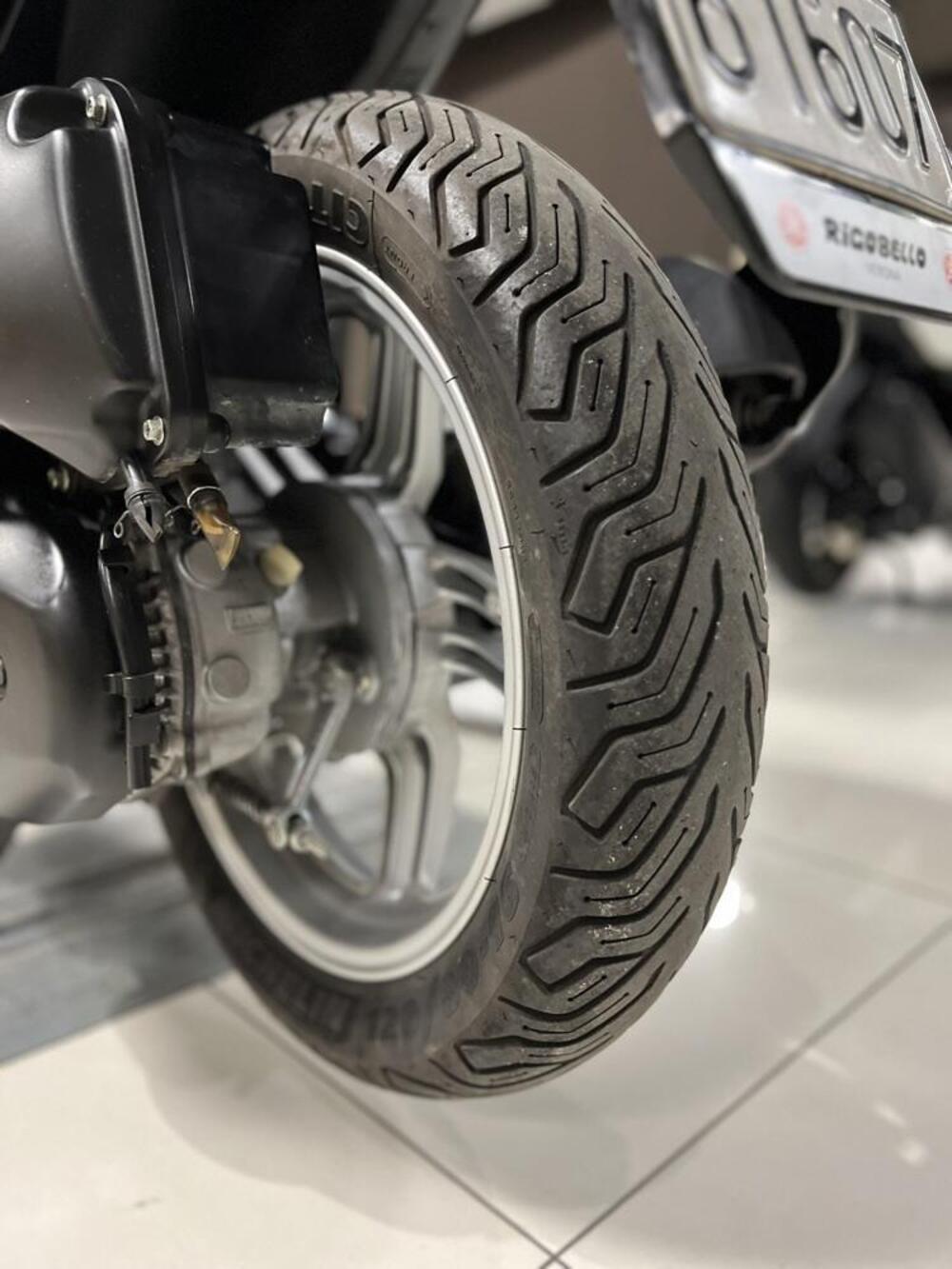 Yamaha Xenter 125 (2011 - 14) (7)