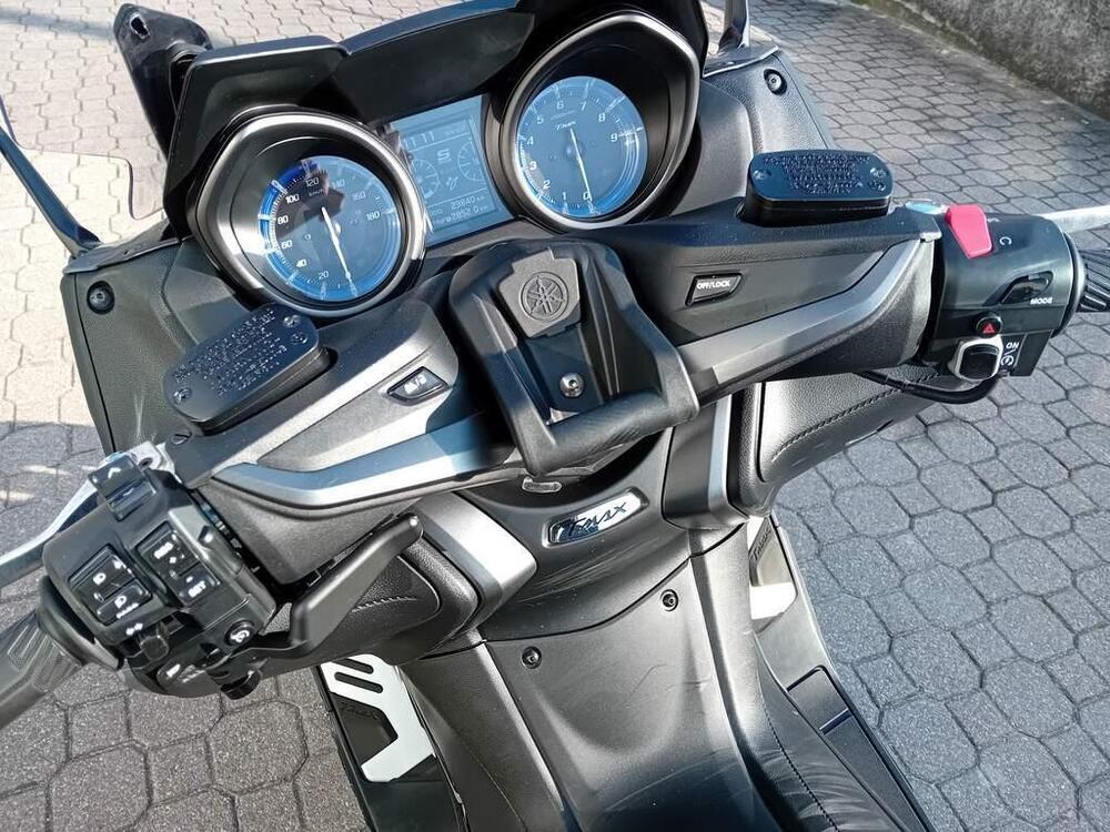 Yamaha T-Max 560 20° anniversario (2021) (7)